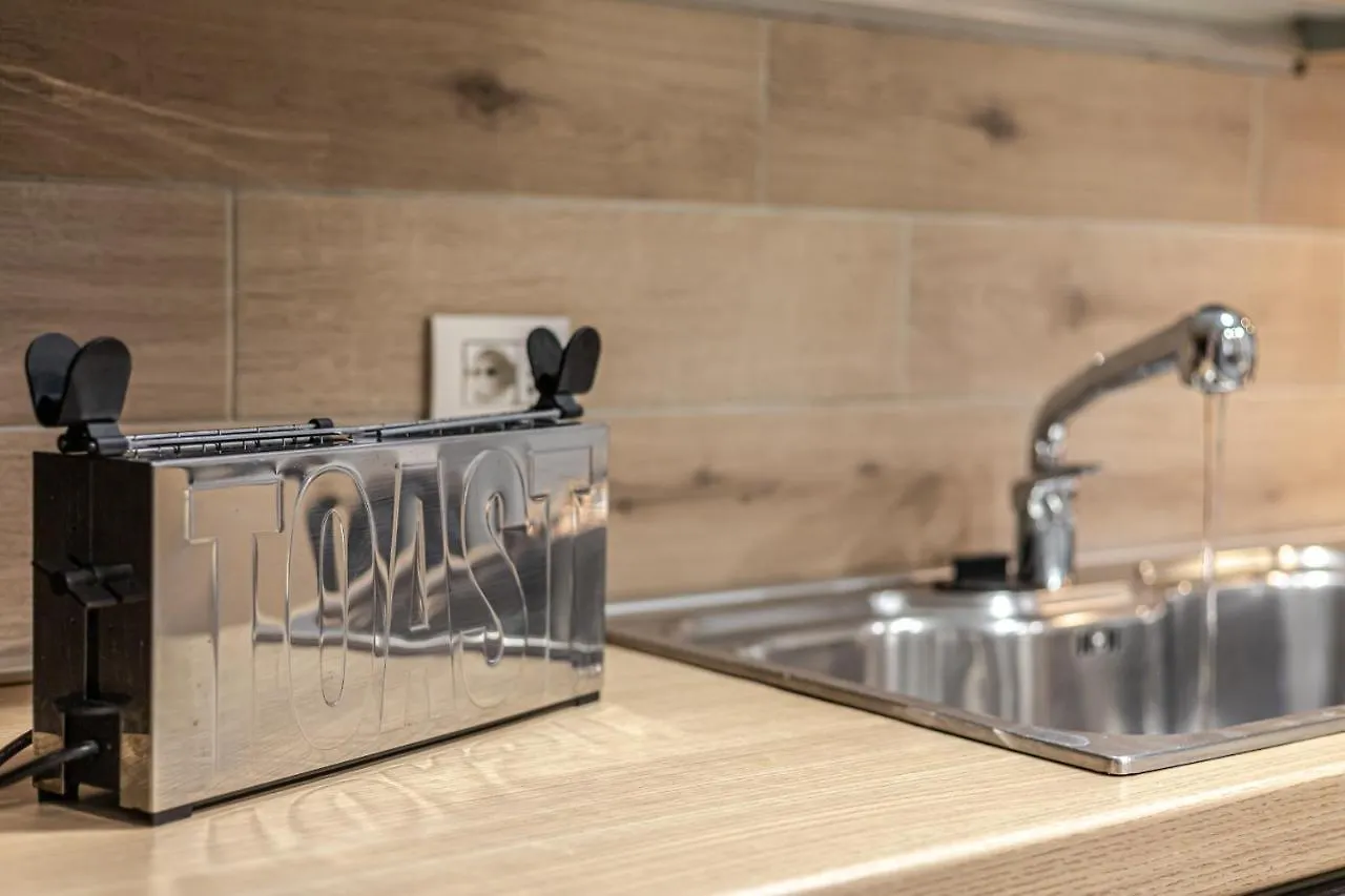 Agathae Luxury Apartament With Garden Roma 0*,