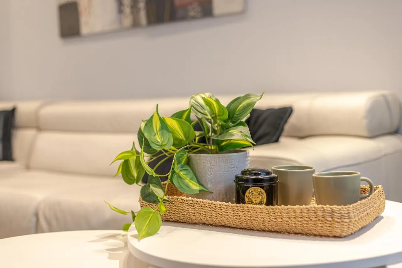 Agathae Luxury Apartament With Garden Rome