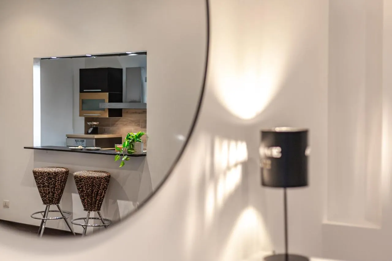 Agathae Luxury Apartament With Garden Roma 0*,  Itália